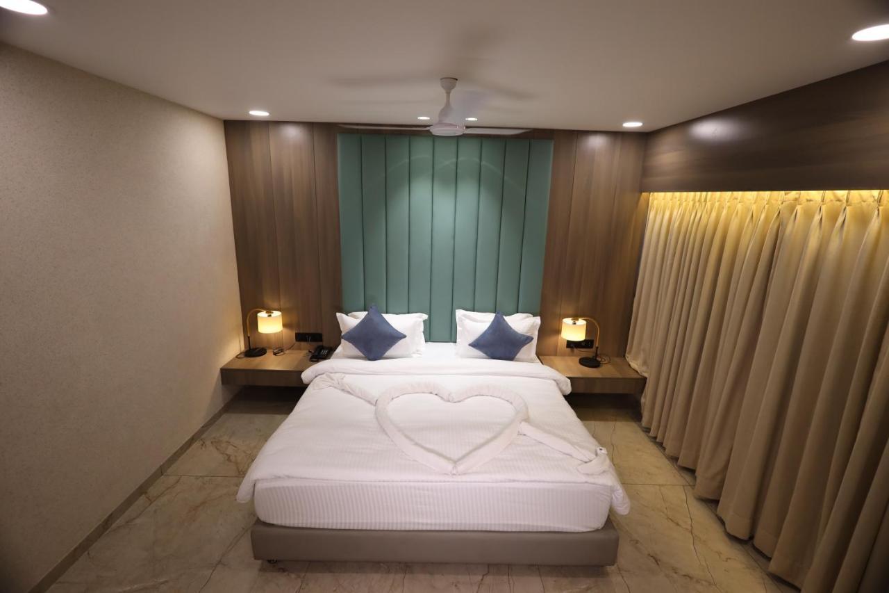 Lords Eco Inn Navsari Экстерьер фото