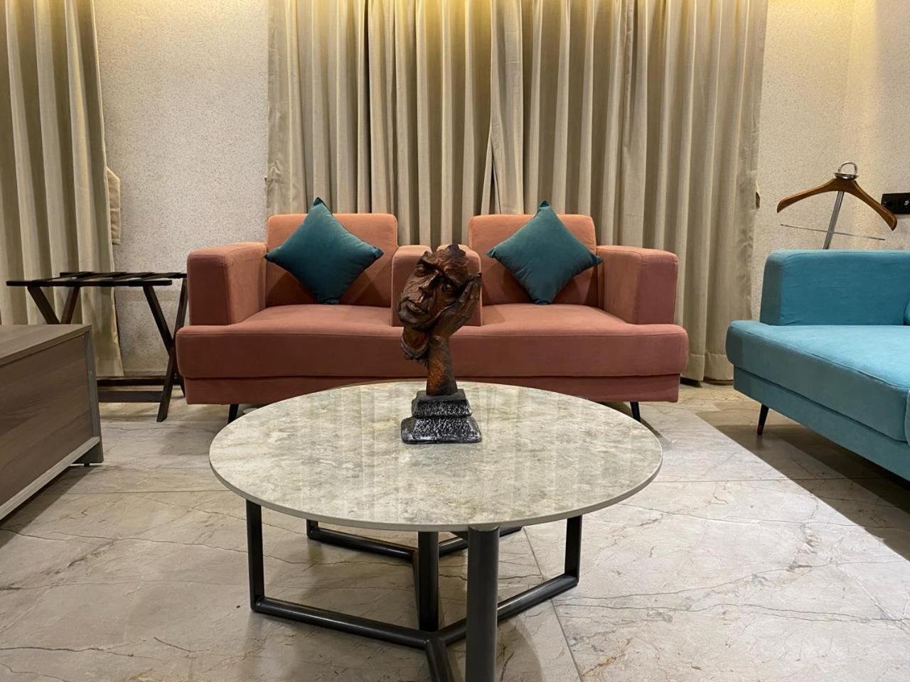 Lords Eco Inn Navsari Экстерьер фото